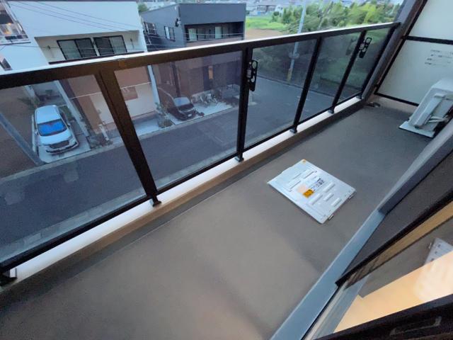 20/30 バルコニー