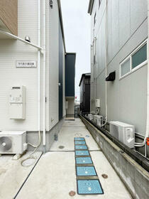 5/5 エントランス