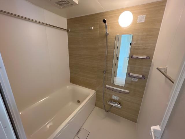 14/27 浴室