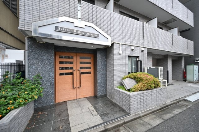 6/10 エントランス