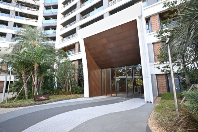 16/18 エントランス