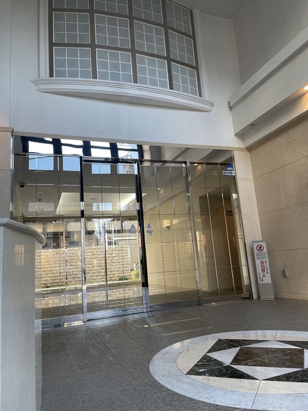 14/14 エントランス