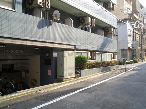 2/3 エントランス