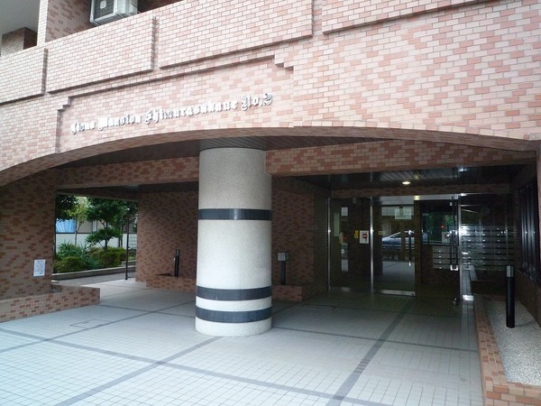 13/14 エントランス