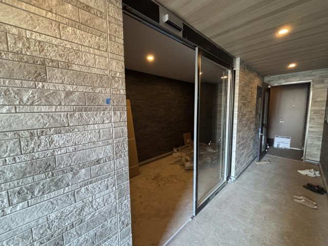 13/13 エントランス