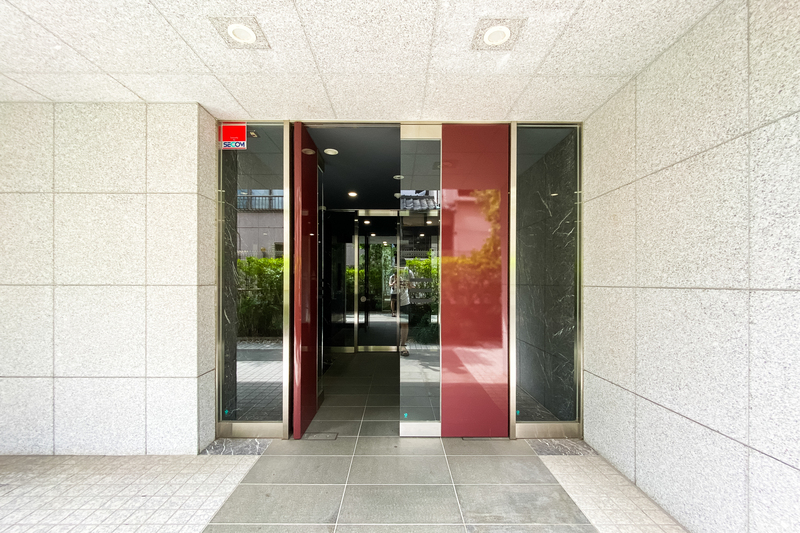 2/2 エントランス