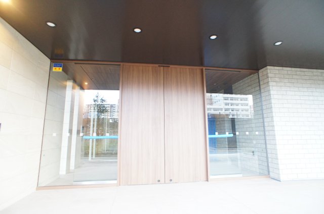 15/15 エントランス