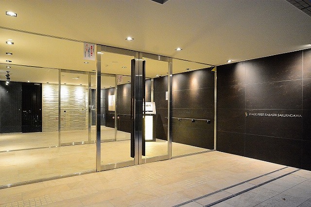 2/8 エントランス