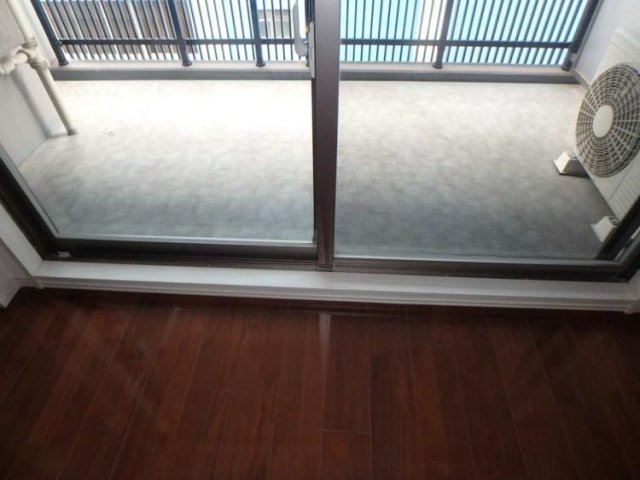 24/27 バルコニー