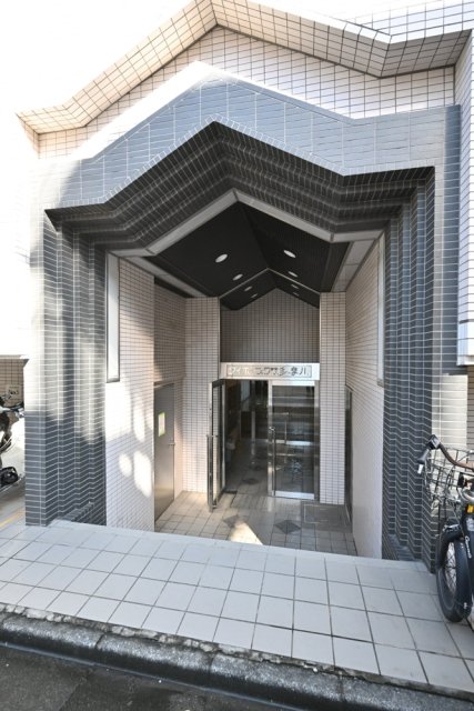 22/30 エントランス