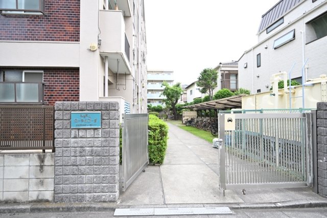 2/4 エントランス