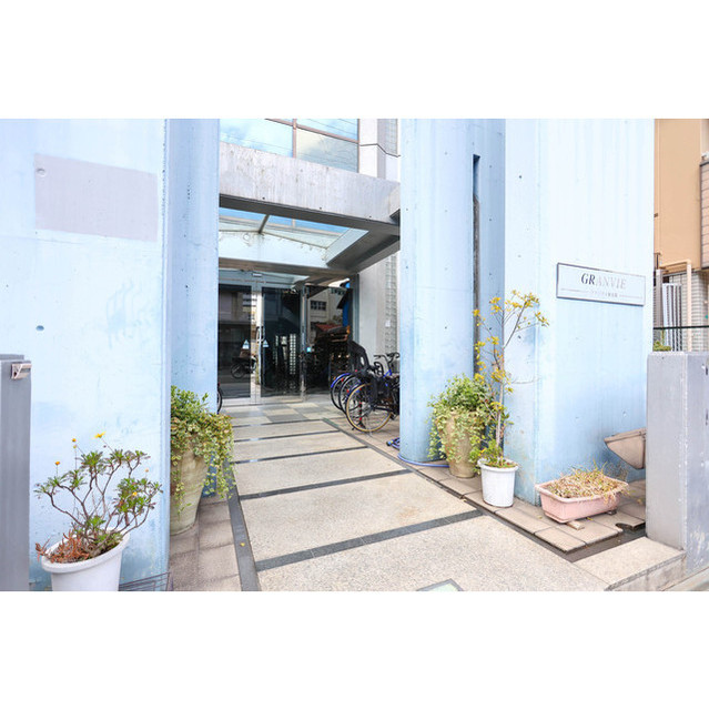 6/6 エントランス