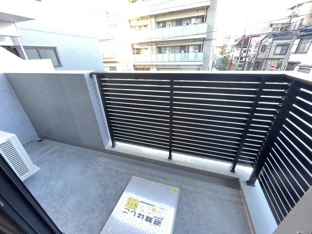 18/20 バルコニー