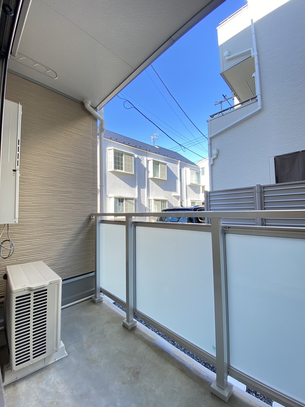 13/18 バルコニー