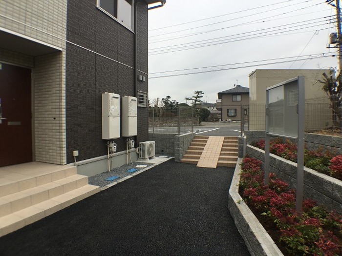 19/25 エントランス