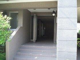 15/16 エントランス