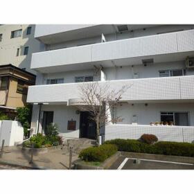 13/13 エントランス