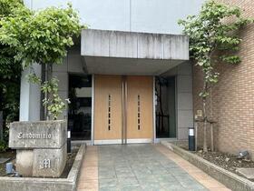 14/15 エントランス