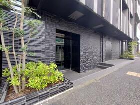 2/4 エントランス