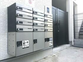 14/14 エントランス