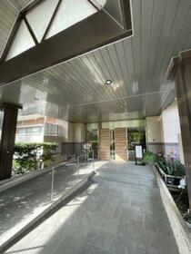 4/4 エントランス