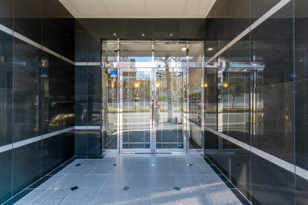 2/3 エントランス