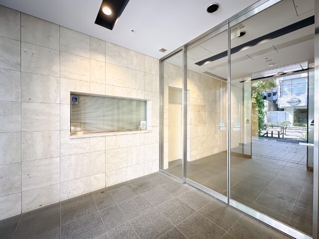 2/10 エントランス