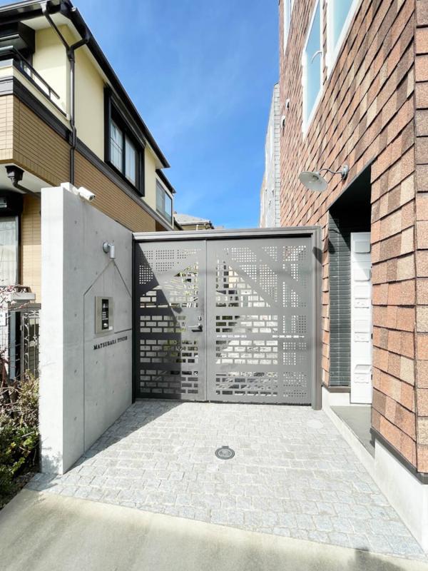 8/11 エントランス