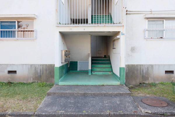 15/16 エントランス