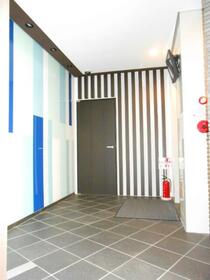 13/13 エントランス