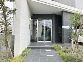 2/2 エントランス