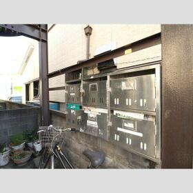 5/5 エントランス