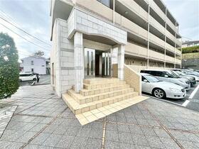 15/16 エントランス