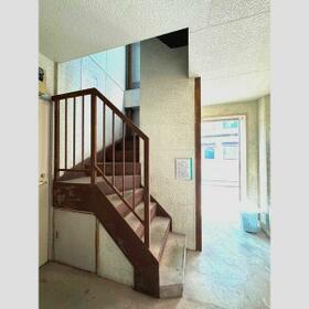 15/15 エントランス