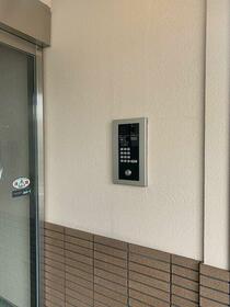 15/15 エントランス