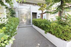 2/3 エントランス