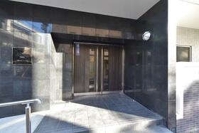 4/5 エントランス