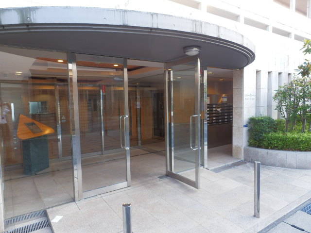 19/29 エントランス