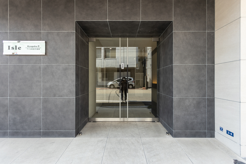 5/5 エントランス