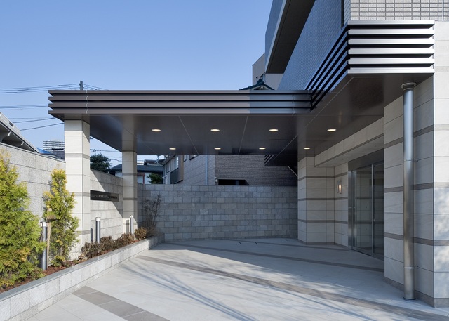 2/5 エントランス