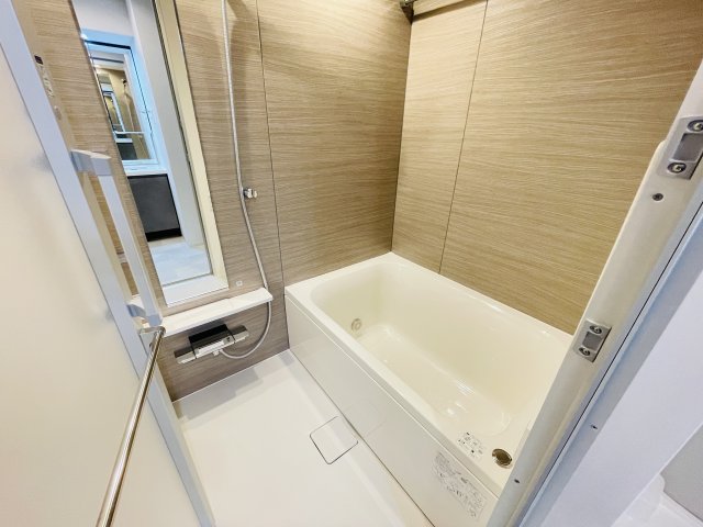 14/23 浴室