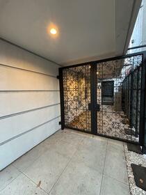 2/3 エントランス