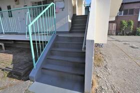 16/17 エントランス