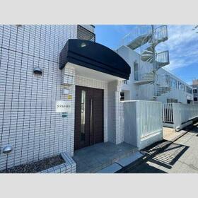 15/15 エントランス