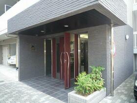 15/16 エントランス