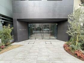 2/3 エントランス