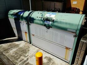 2/2 エントランス