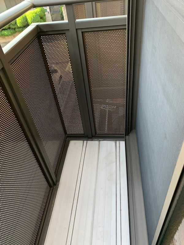 13/18 バルコニー