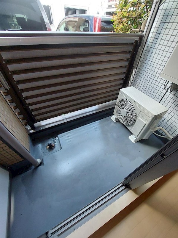 15/18 バルコニー