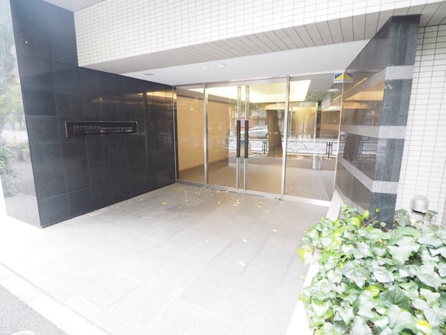 15/17 エントランス